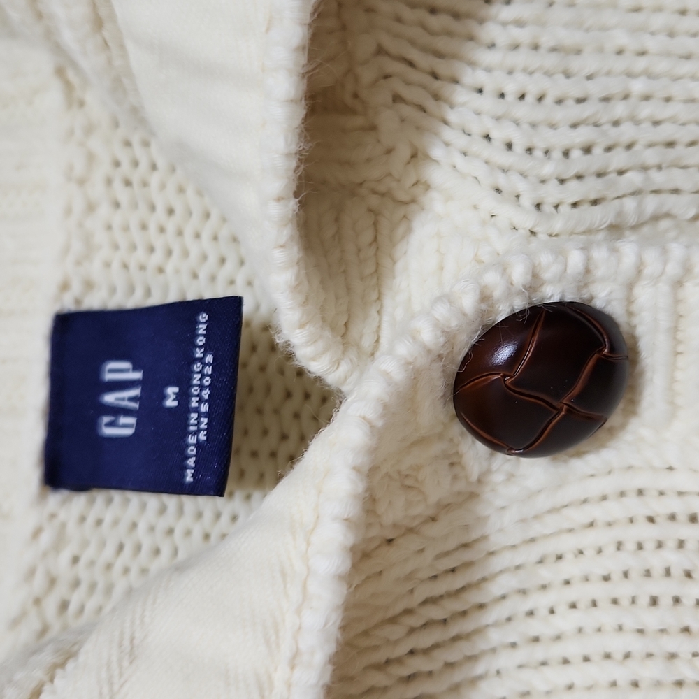 Gap button front sweater - Picture 2 of 5